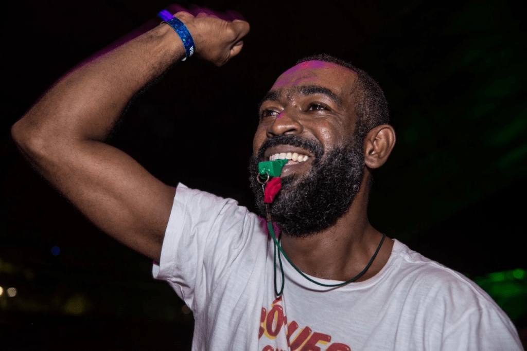 Banda Amigos do Rio convida roda de samba com Negão da Serrinha e DJ Lucão Sabado dia 30 no Boteco Colinda, Participação Especial Wanderley&nbsp;Monteiro.