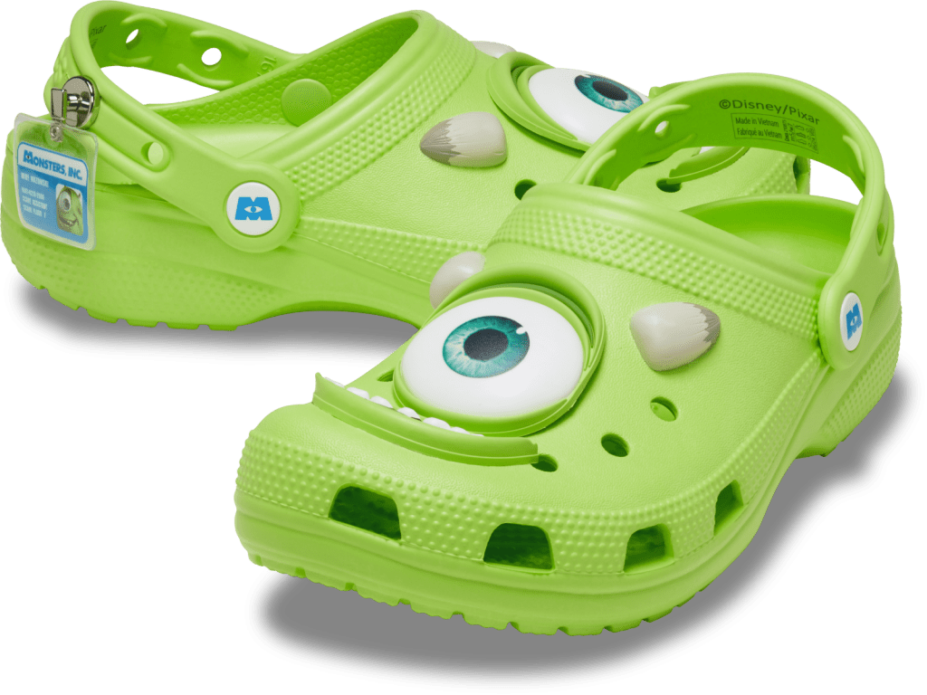 Crocs lança coleção inspirada em Monstros S.A. com modelos exclusivos 