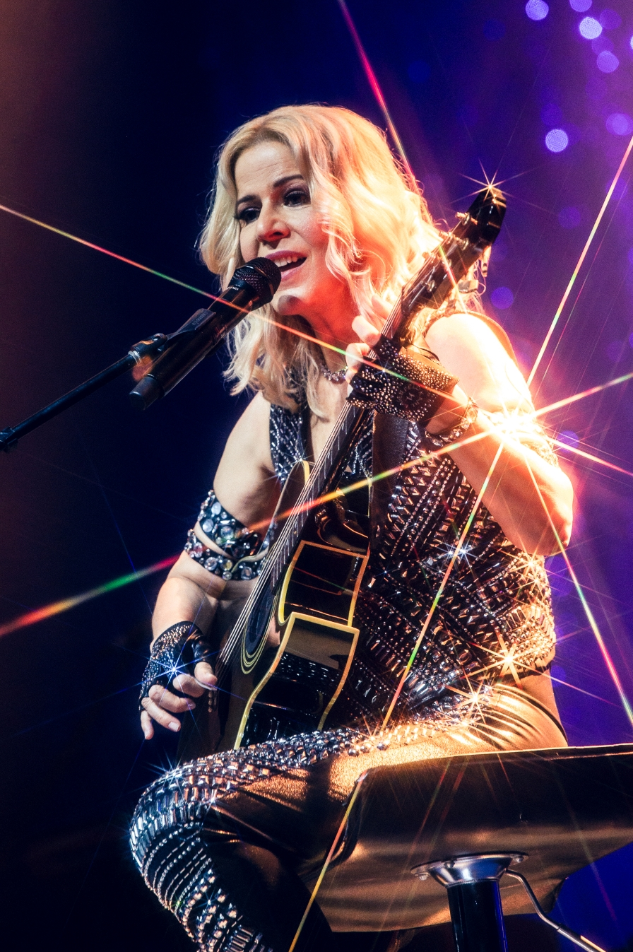 Paula Toller leva audiovisual “Amorosa”ao palco do Qualistage Dia 29 de&nbsp;março