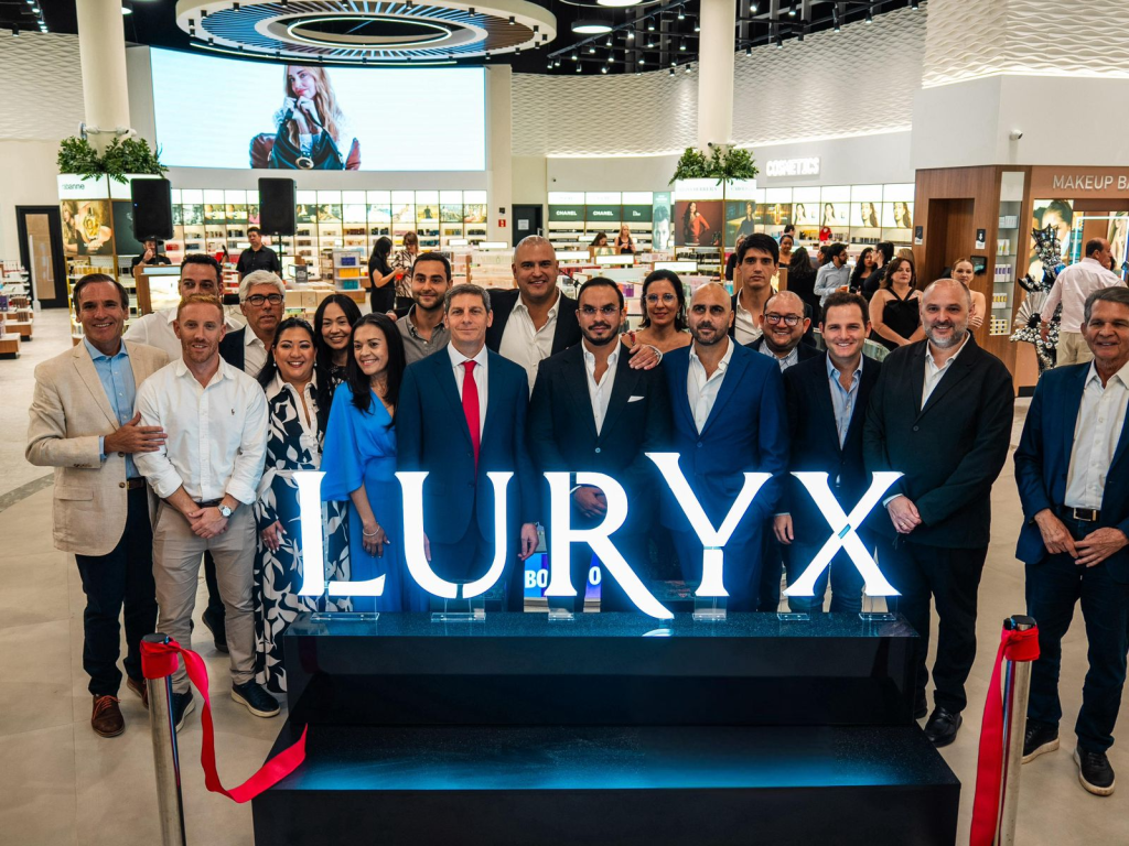 Maior da região: Luryx Duty Free é inaugurada com festa no Complexo Dreams Park Show