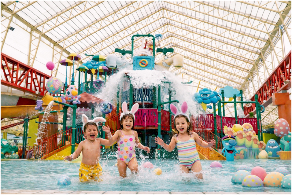 Páscoa no Wet’n Wild ganha programação especial com personagens, caça ao Sansão e diversão para toda a&nbsp;família