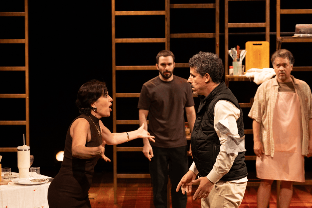 Sucesso nos Palcos: A Reestreia Emocionante de “O Formigueiro” na Gávea